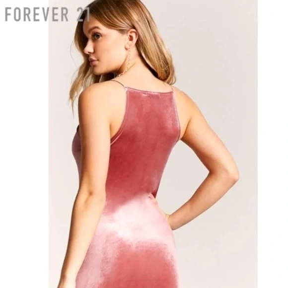 Forever 21 Rose Colored Velvet Bodycon Dress, NWT Sz M - Picture 10 of 11
